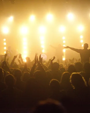 Candlelight: Coldplay vs. Imagine Dragons